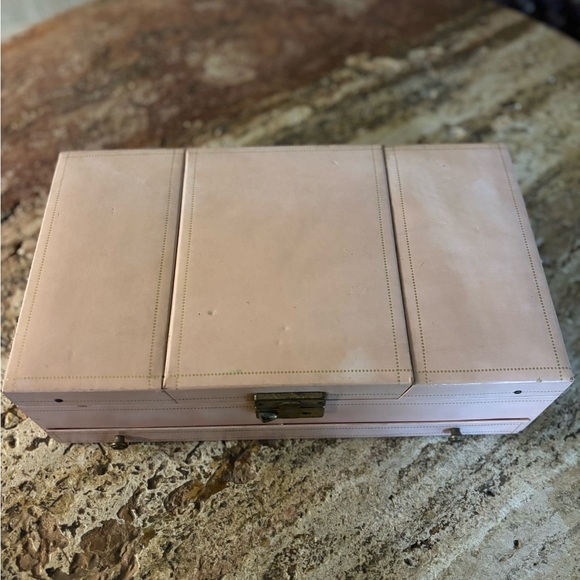 Jewelry Box “AS SEEN IN VOGUE” - Picture 6 of 16